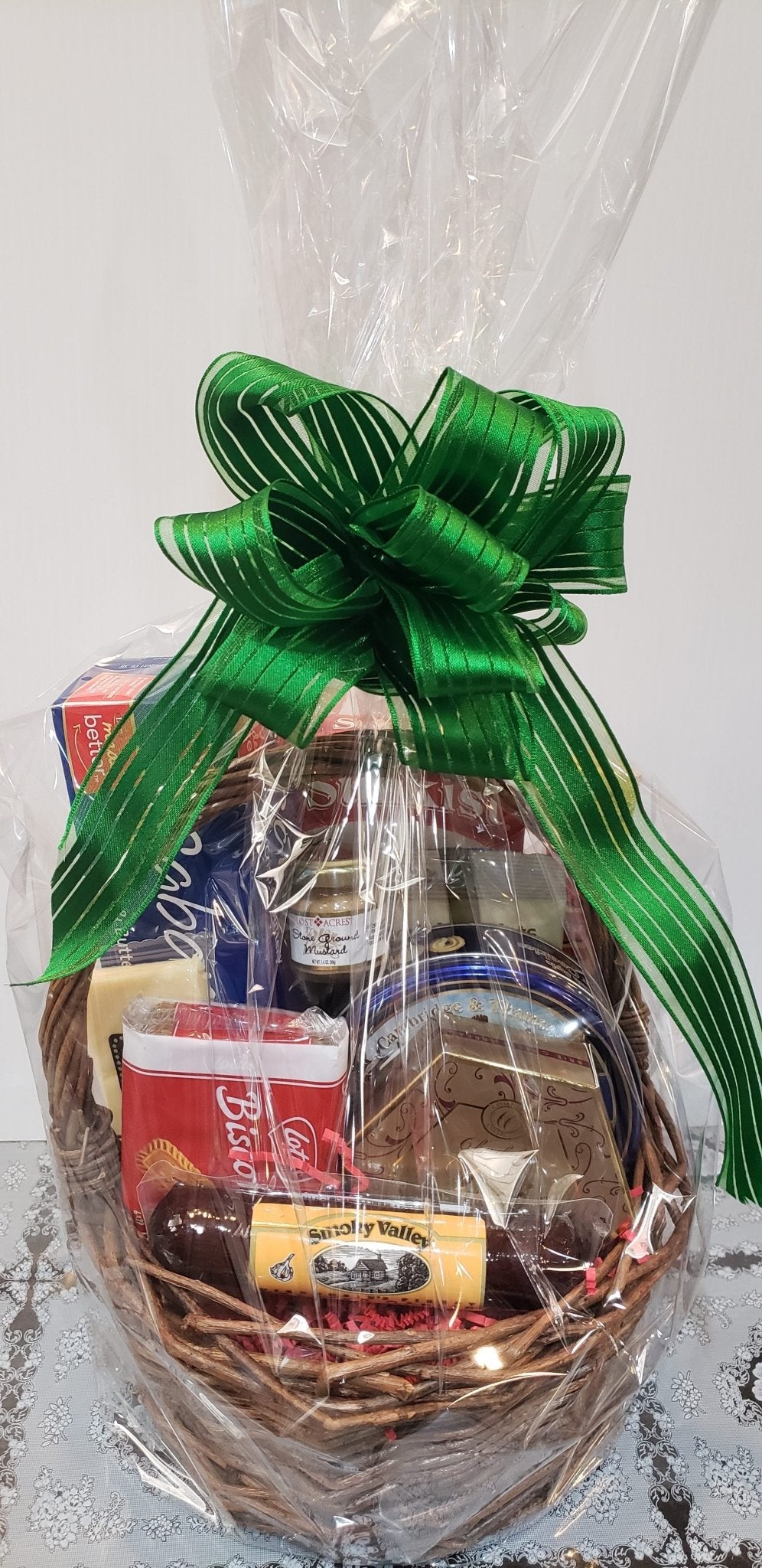 Same Day Cards & Gift Baskets Delivery Near Me. Make An Order & Pay Online