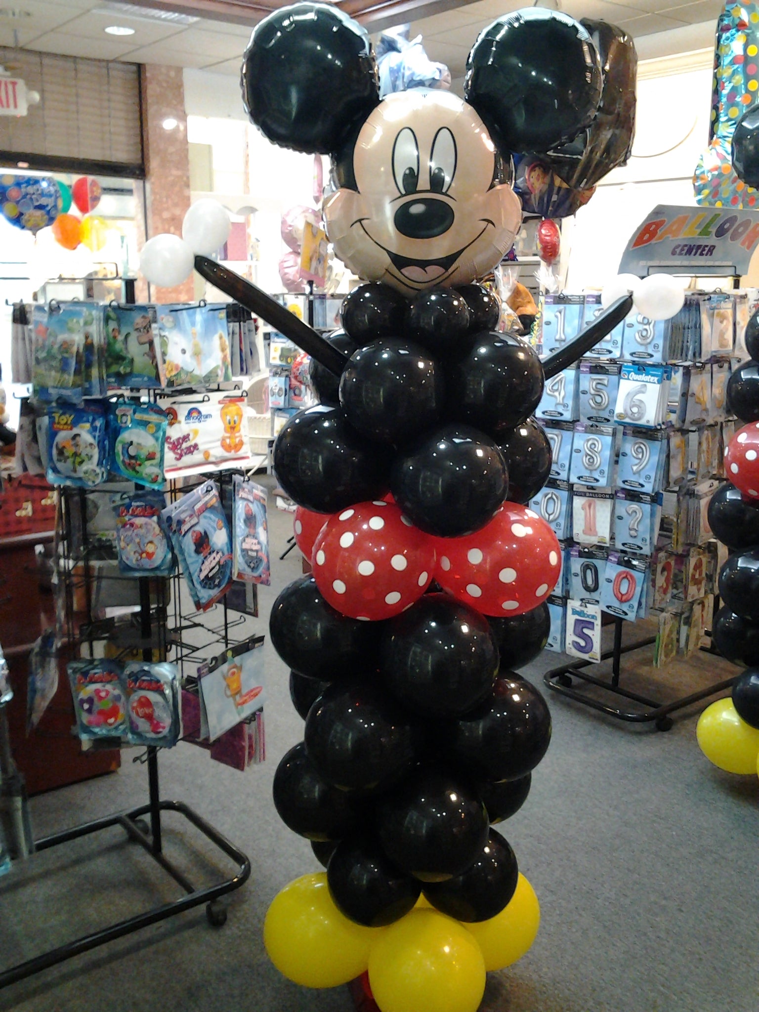 Same Day Balloon Decor Delivery Near Me. Make An Order & Pay Online