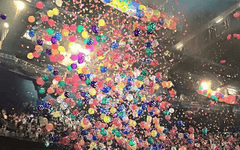 DIY Balloon Drop Kit with net, latex balloons, and hand pumps – Balloon Pro packaging and setup example