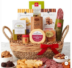 Hickory Farms Sweet & Savory Snacks Gift Basket