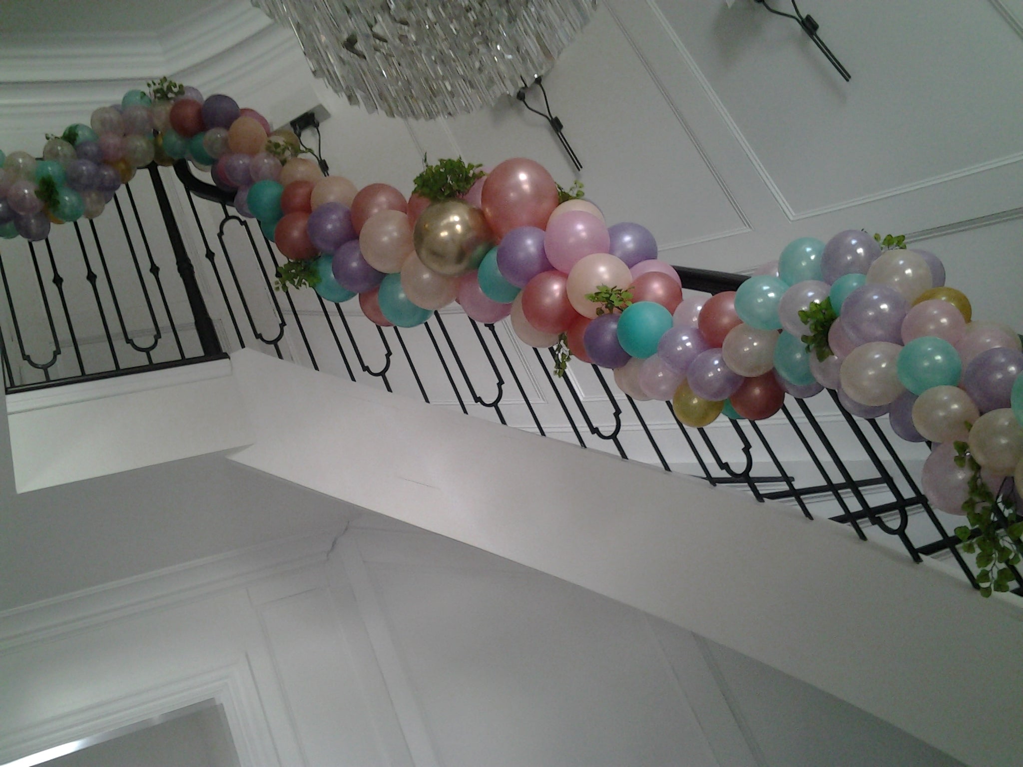 Same Day Balloon Decor Delivery Near Me. Make An Order & Pay Online