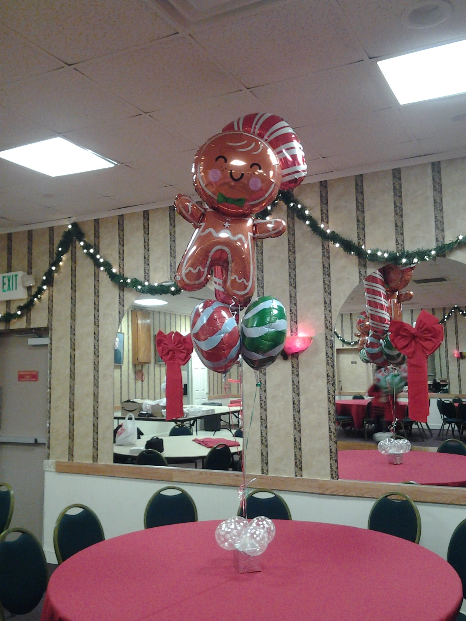 Gingerbread man balloon centerpiece with candy mylars and latex balloons