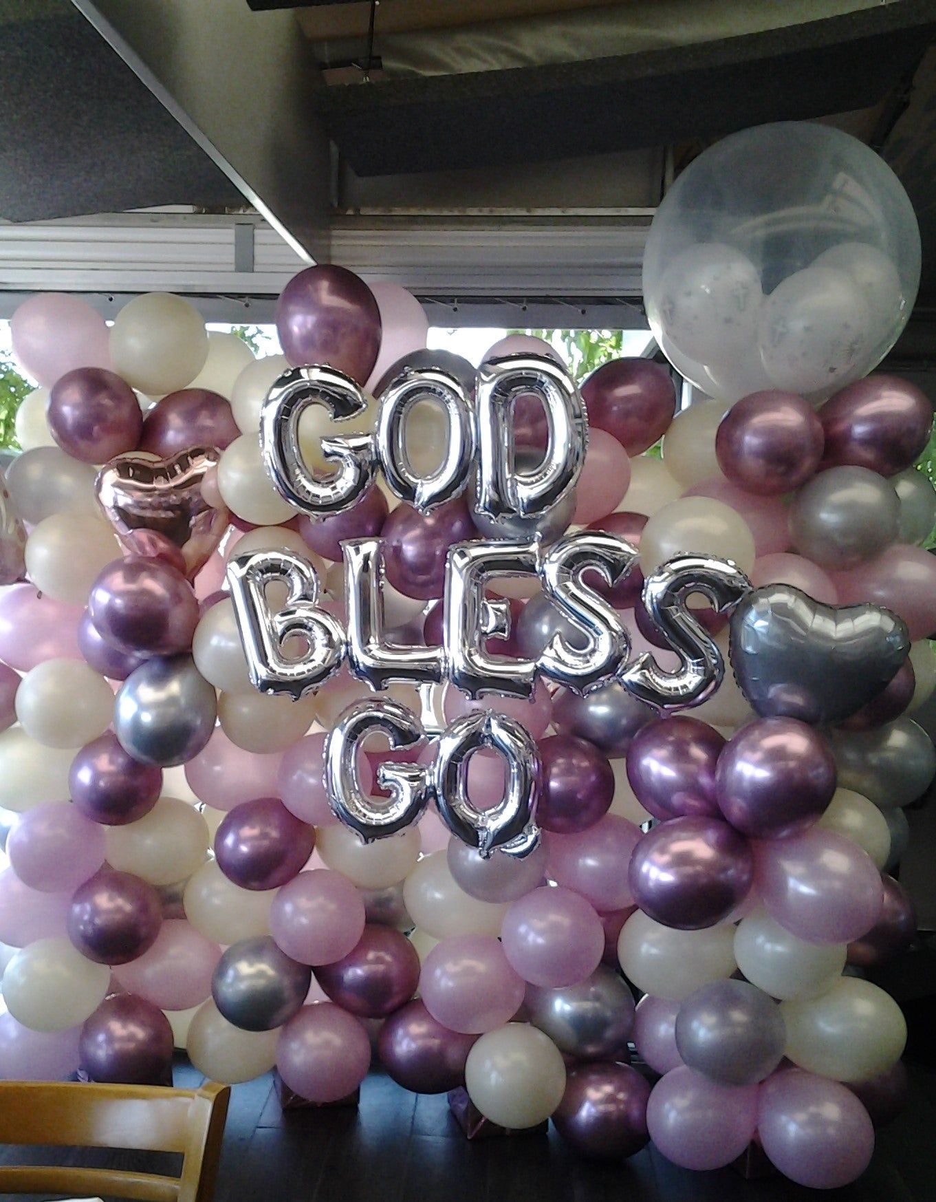 Same Day Balloon Decor Delivery Near Me. Make An Order & Pay Online