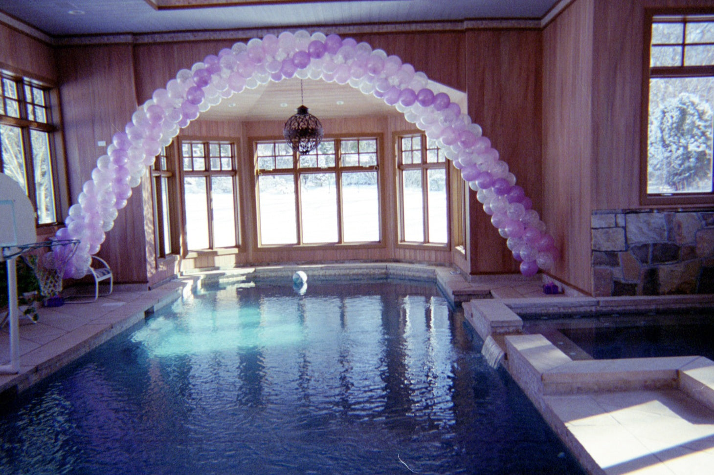Same Day Balloon Decor Delivery Near Me. Make An Order & Pay Online